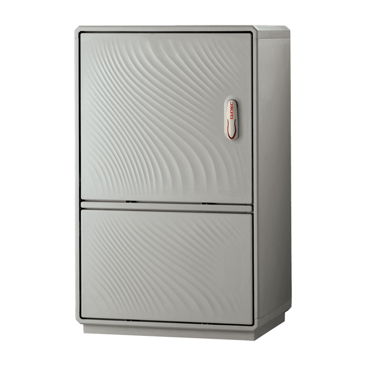 DKC EUROPE - Armadio in vetroresina Serie GRAFI 7, IP55, dim. 940 x 685 x 330 mm, con zoccolo G7-5/22/ZT.