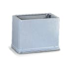 DKC EUROPE - Serie CVT-CVN - Zoccolo per armadio in vetroresina, dimensioni 546 x 381 x 308 mm (BxAxP)