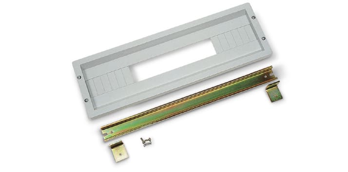 DKC EUROPE - Acc. Serie CVL - Pannello asolato per armadi serie CVL, 34 moduli DIN, alt. 150mm