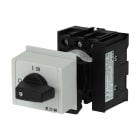 EATON INDUSTRIES - Interruttore P1, 40A, montaggio in quadro di distribuzione, 3 poli, 1NA+1NC, maniglia e piastra nere SEZ. 3X40A MODULA.