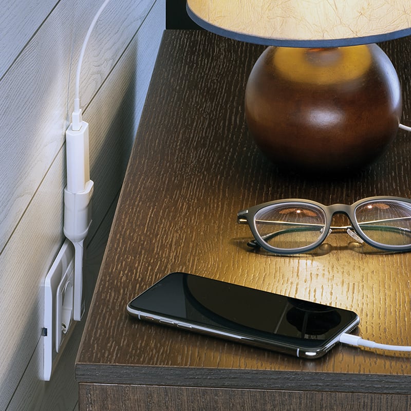 ELCART DISTRIBUTION - ADAT.EXTRA PIATTO 10A 2P+T NERO