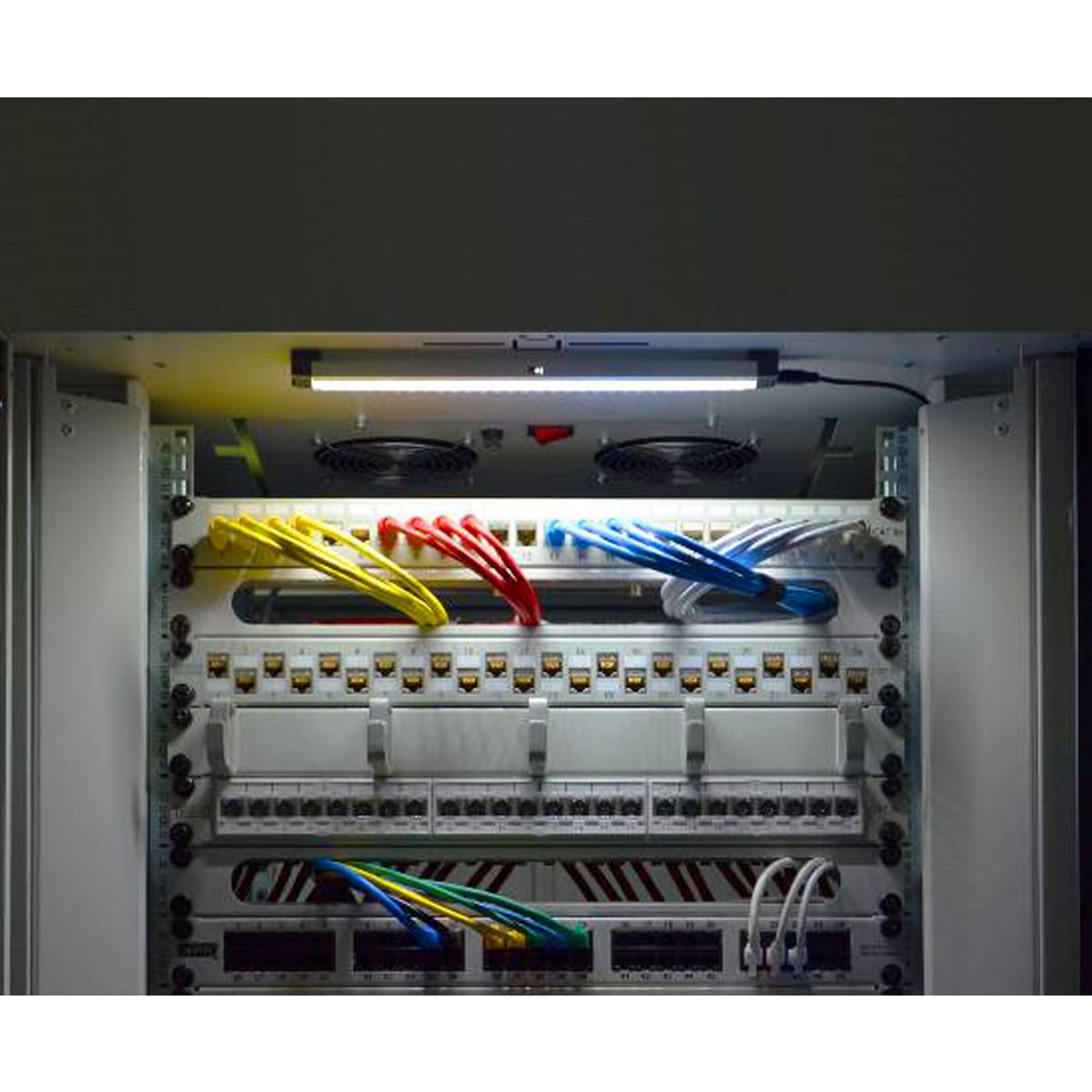 FANTON - Lampada LED 35W per armadi Rack, installazione magnetica