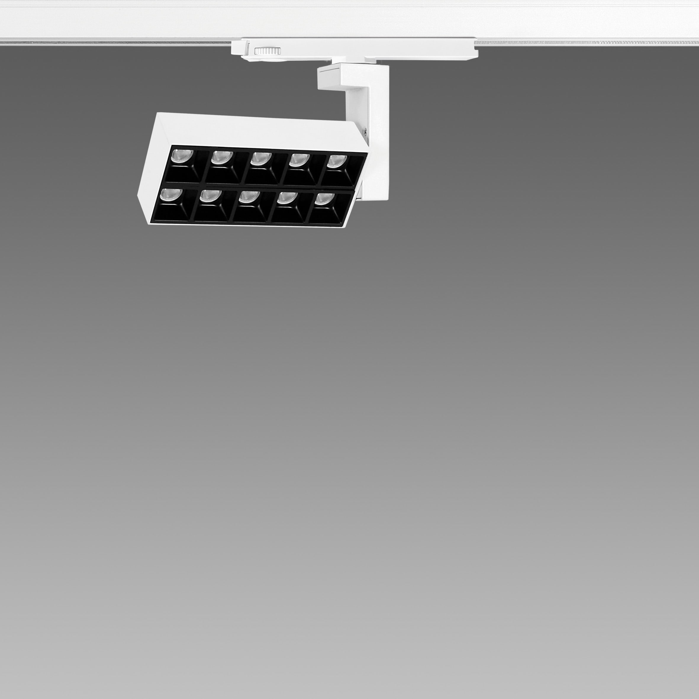 FOSNOVA - MATRIX Q10 C 1036 20W 4K CLD BIA DARK