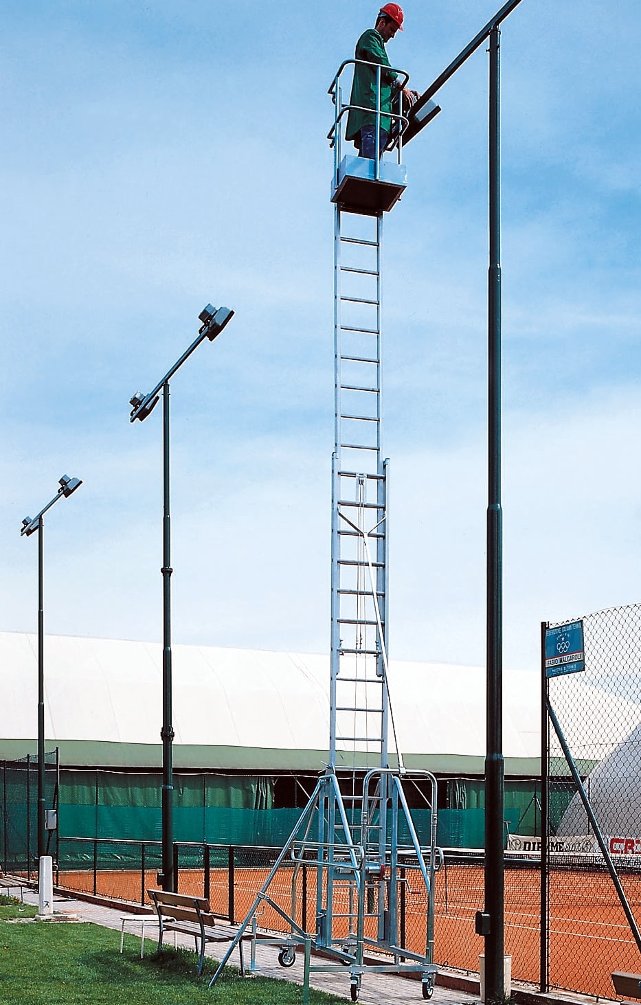 FRIGERIO CARPENTERIE - Scala aerea vertic. 2pz c/piat-sta 14+14g.