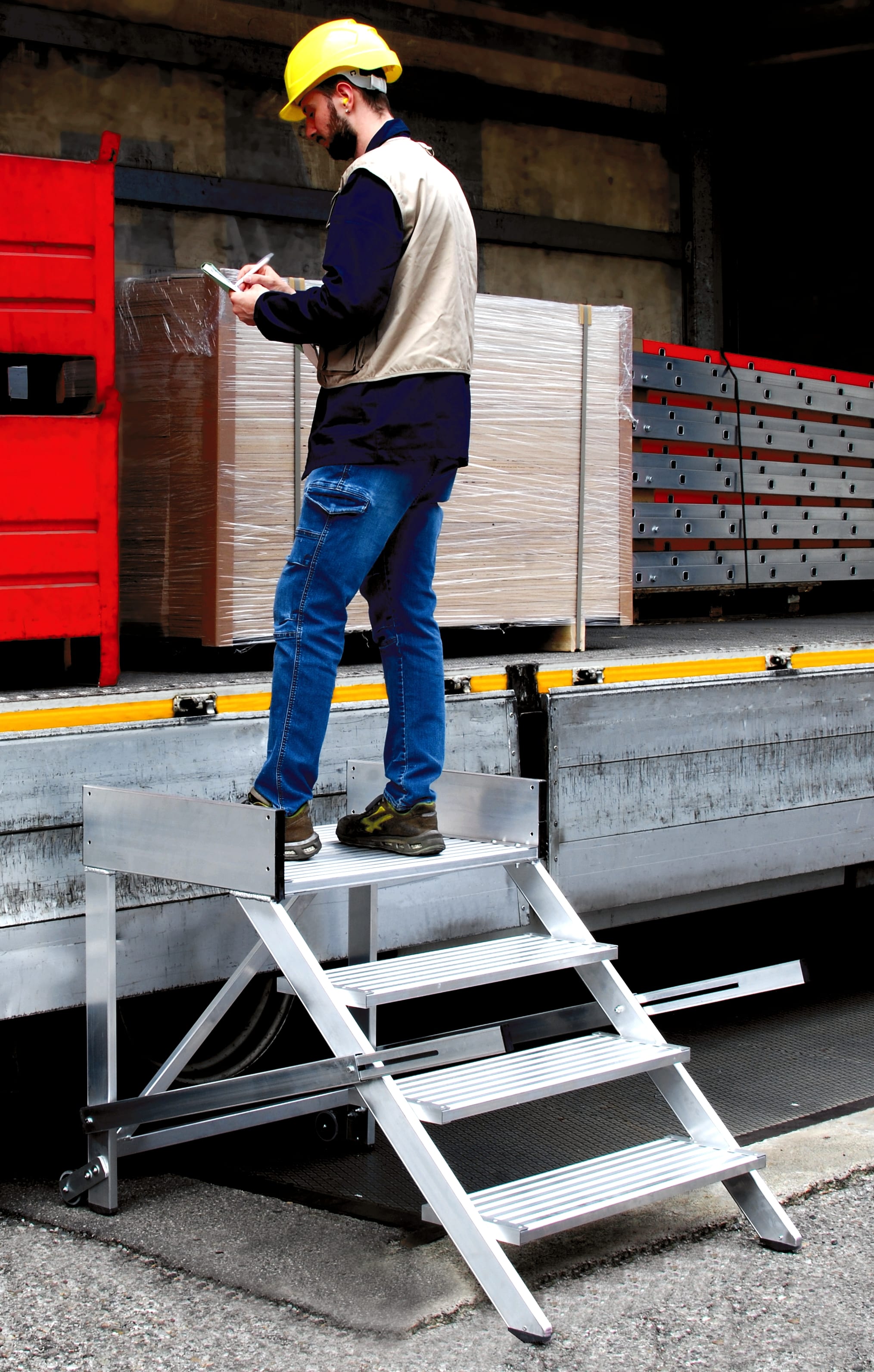 FRIGERIO CARPENTERIE - Sgabello industriale fisso con piatto largo 80 3G.