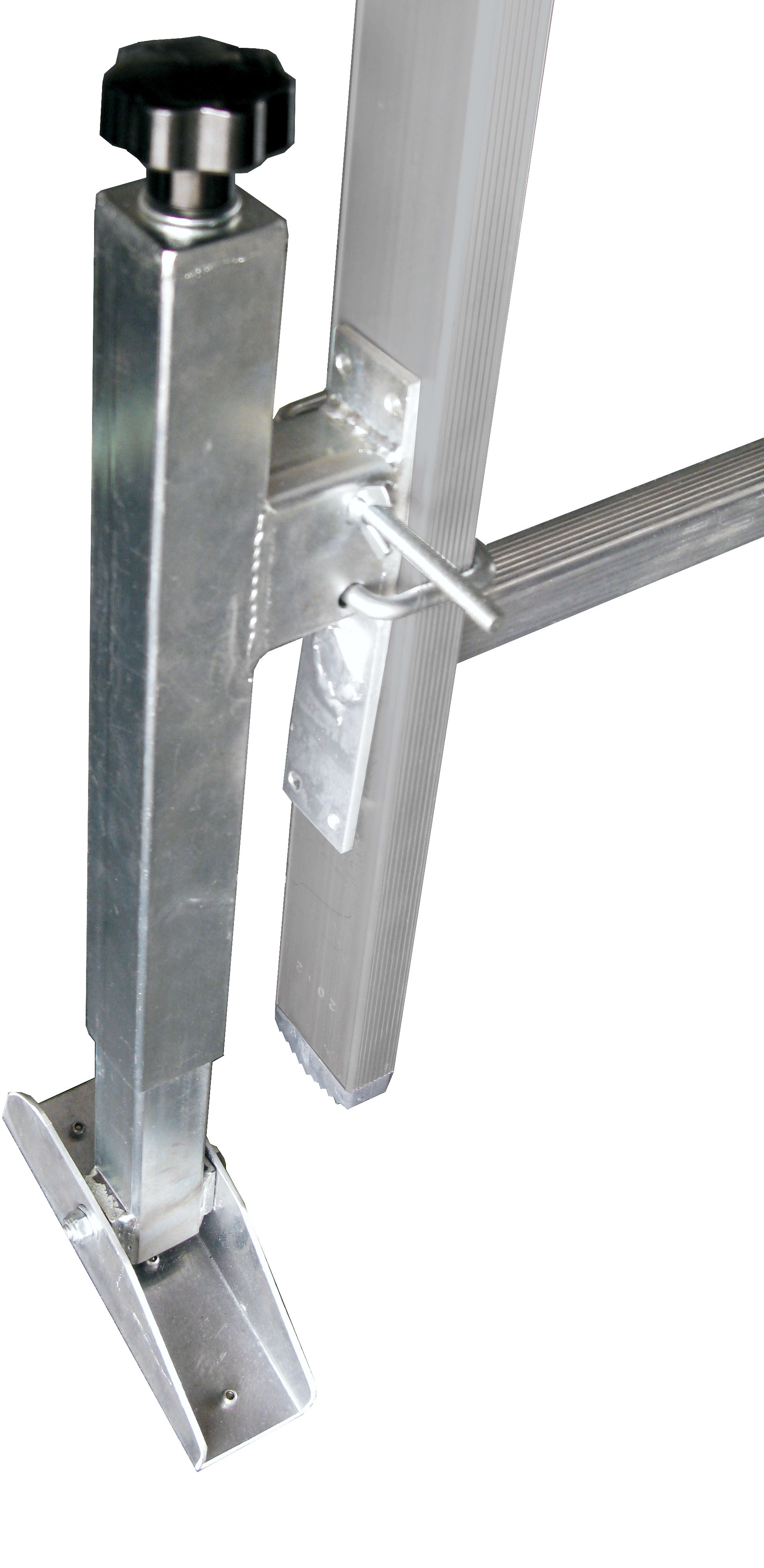 FRIGERIO CARPENTERIE - Livellatore a vite 25cm e scale a pioli per un'ottima livellazione.