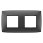 GEWISS - PLACCA ONE INTERNATIONAL - IN TECNOPOLIMERO VERNICIATO - 2+2 POSTI ORIZZONTALE - NERO SATINATO - CHORUSMART