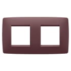 GEWISS - PLACCA ONE INTERNATIONAL - IN TECNOPOLIMERO VERNICIATO - 2+2 POSTI ORIZZONTALE - TUSCAN RED - CHORUSMART GW16123VD