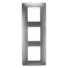 GEWISS - PLACCA ONE INTERNATIONAL - IN TECNOPOLIMERO VERNICIATO - 2+2+2 POSTI VERTICALE - TITANIO - CHORUSMART