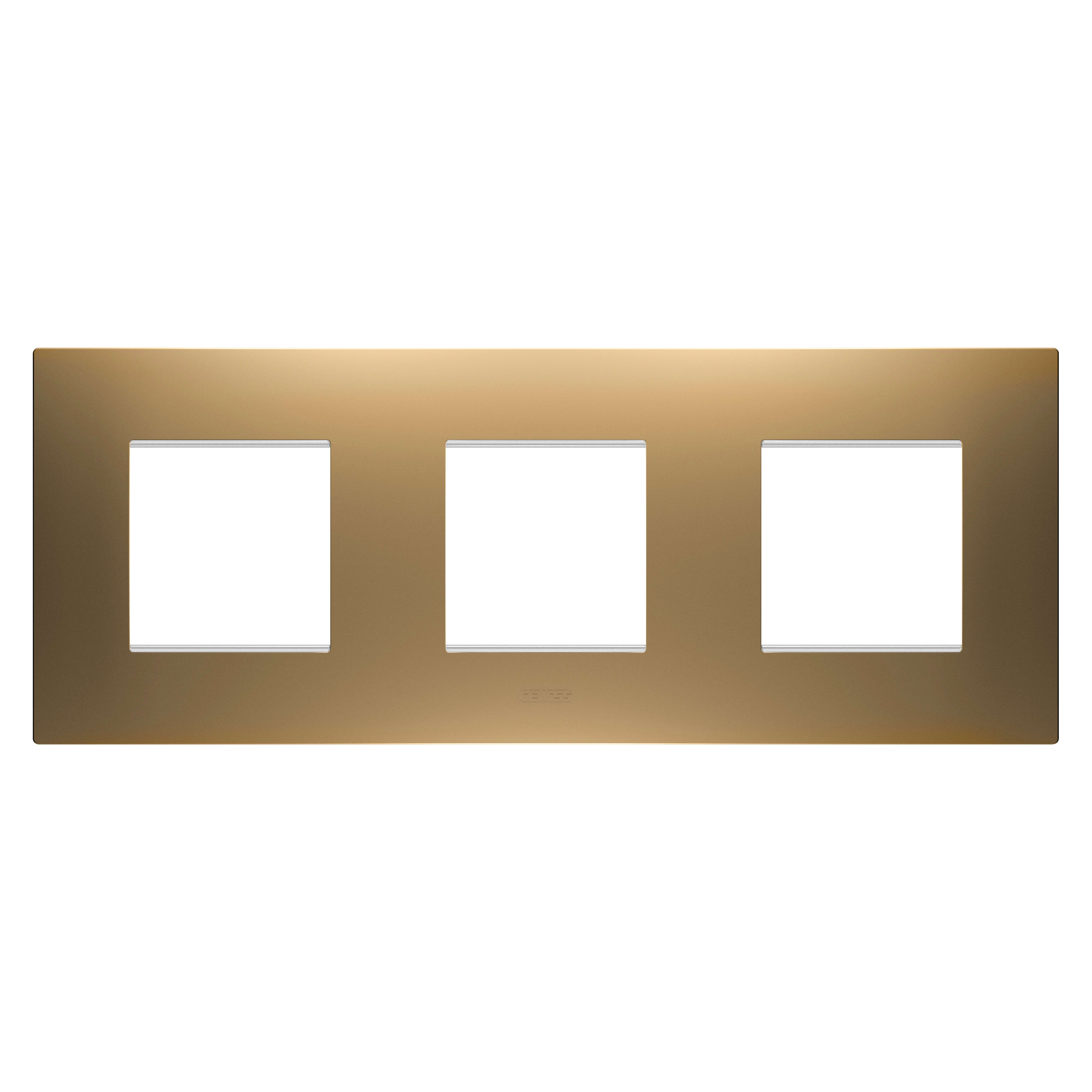 GEWISS - PLACCA EGO INTERNATIONAL - IN TECNOPOLIMERO VERNICIATO - 2+2+2 POSTI ORIZZONTALE - ORO - CHORUSMART GW16026SG