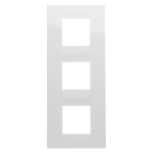 GEWISS - PLACCA GEO INTERNATIONAL - IN TECNOPOLIMERO - 2+2+2 POSTI VERTICALE - BIANCO - CHORUSMART GW16427TB