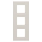 GEWISS - PLACCA GEO INTERNATIONAL - IN TECNOPOLIMERO - 2+2+2 POSTI VERTICALE - AVORIO - CHORUSMART GW16427TI