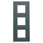 GEWISS - PLACCA GEO INTERNATIONAL - IN TECNOPOLIMERO VERNICIATO - 2+2+2 POSTI VERTICALE - OTTANIO - CHORUSMART GW16427VZ