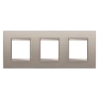 GEWISS - PLACCA LUX INTERNATIONAL - IN METALLO - 2+2+2 POSTI ORIZZONTALE - ALLUMINIO SPAZZOLATO - CORNICE BRONZO CHIARO OPACO - CHORUSMART