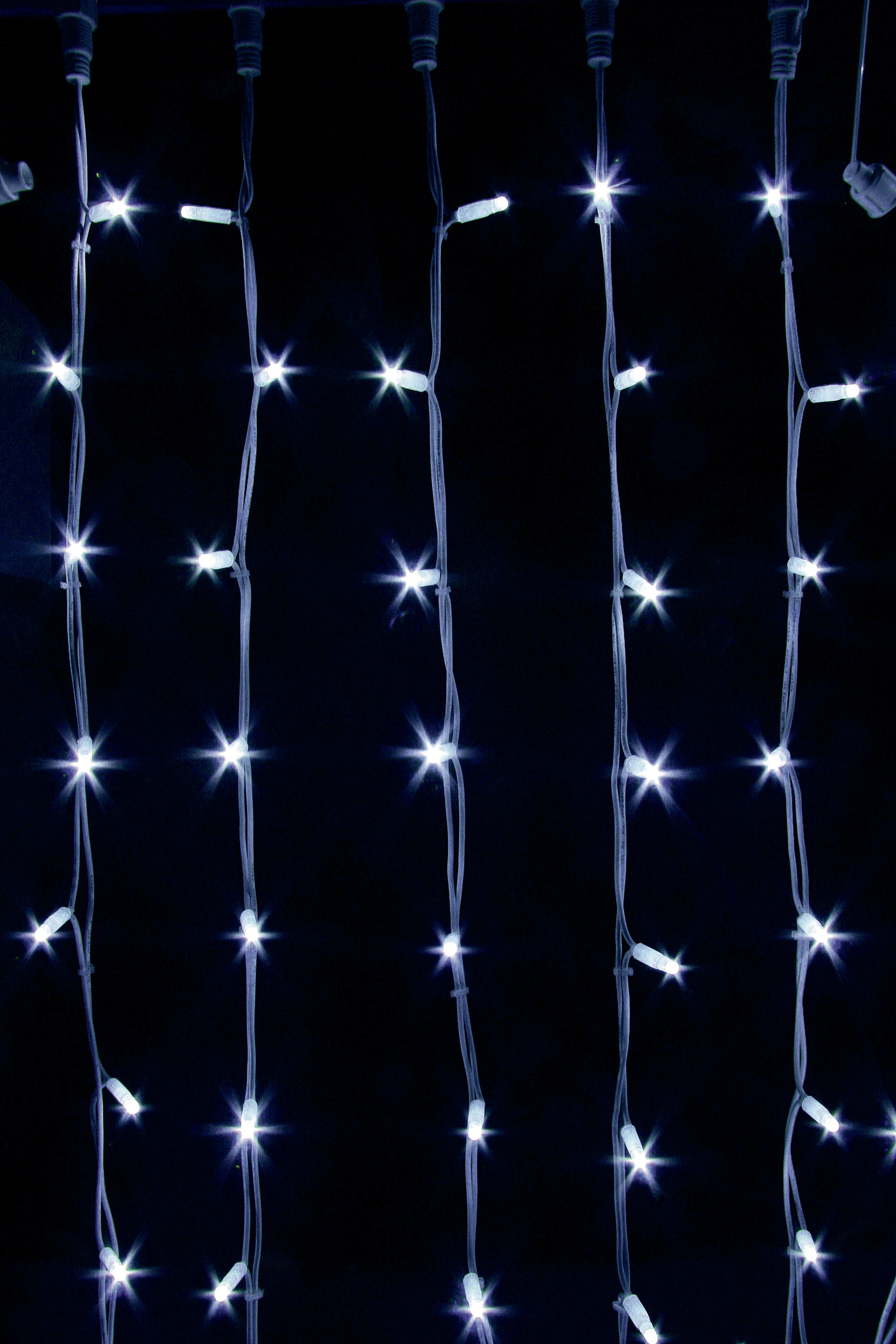 GIOCOPLAST NATALE - TENDA LUCCIOLONA 700 LED BIANCHI, CON 140 FLASH, L. 1 - H. 7 MT., CAVO BIANCO, 10 CALATE, PROLUNG. MAX 10 SET, USO EST/INT