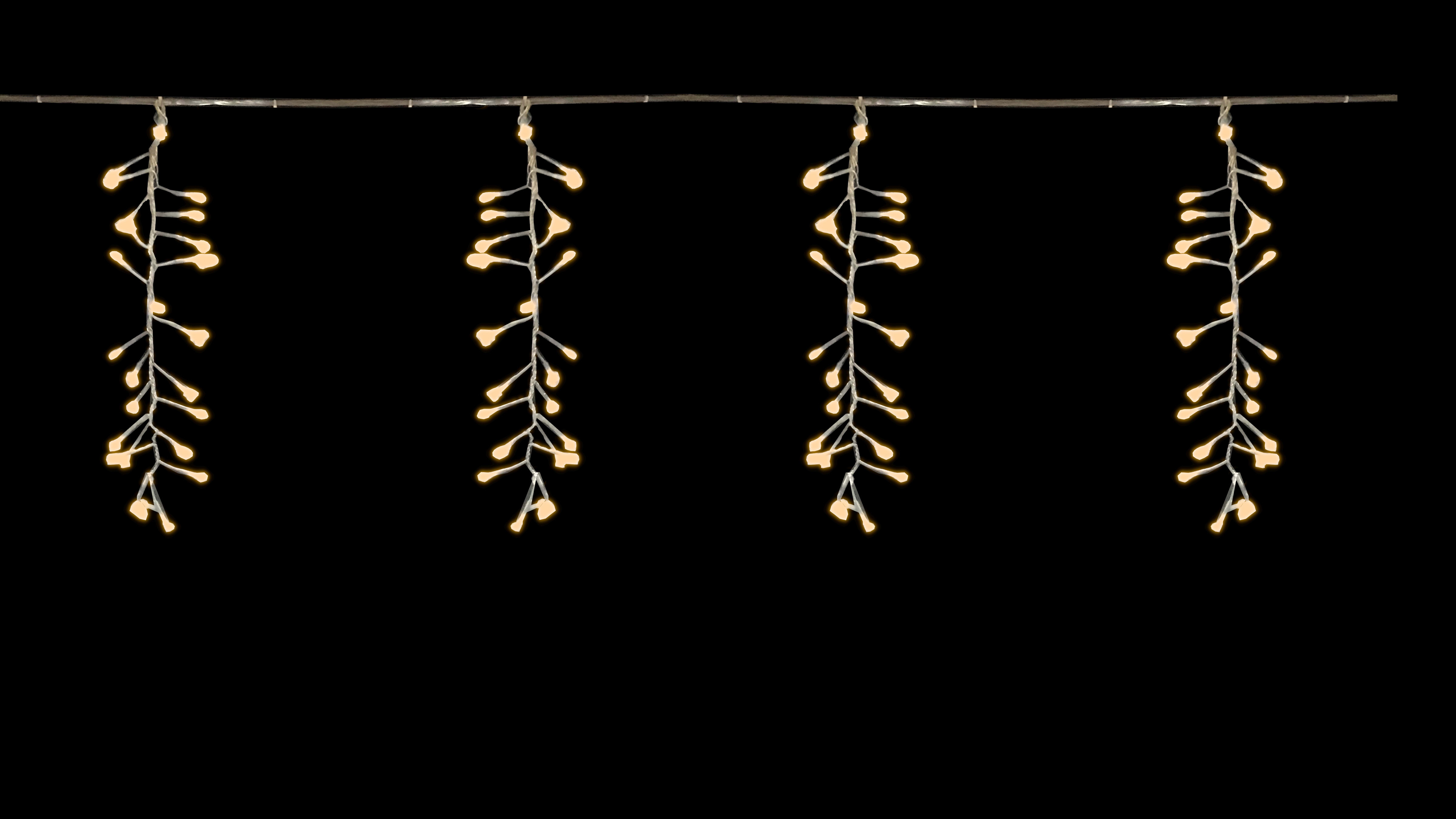 GIOCOPLAST NATALE - TENDA 7 GRAPPOLI EFFETTO NEVICATA 168 LED BIANCO CALDO, L. 3 X H. 0,5 MT., CAVO ALIM. 5 MT, CON TRASF. IP44, PROL. 3 SET