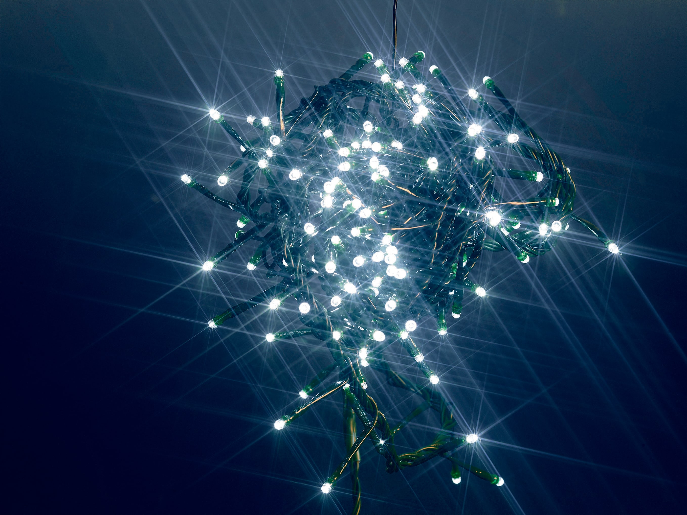 GIOCOPLAST NATALE - 100 MINILUCCIOLE LED BIANCHI A BATT., MT.10, MOT. GIOCHI L. E TIMER X EST. 14611105