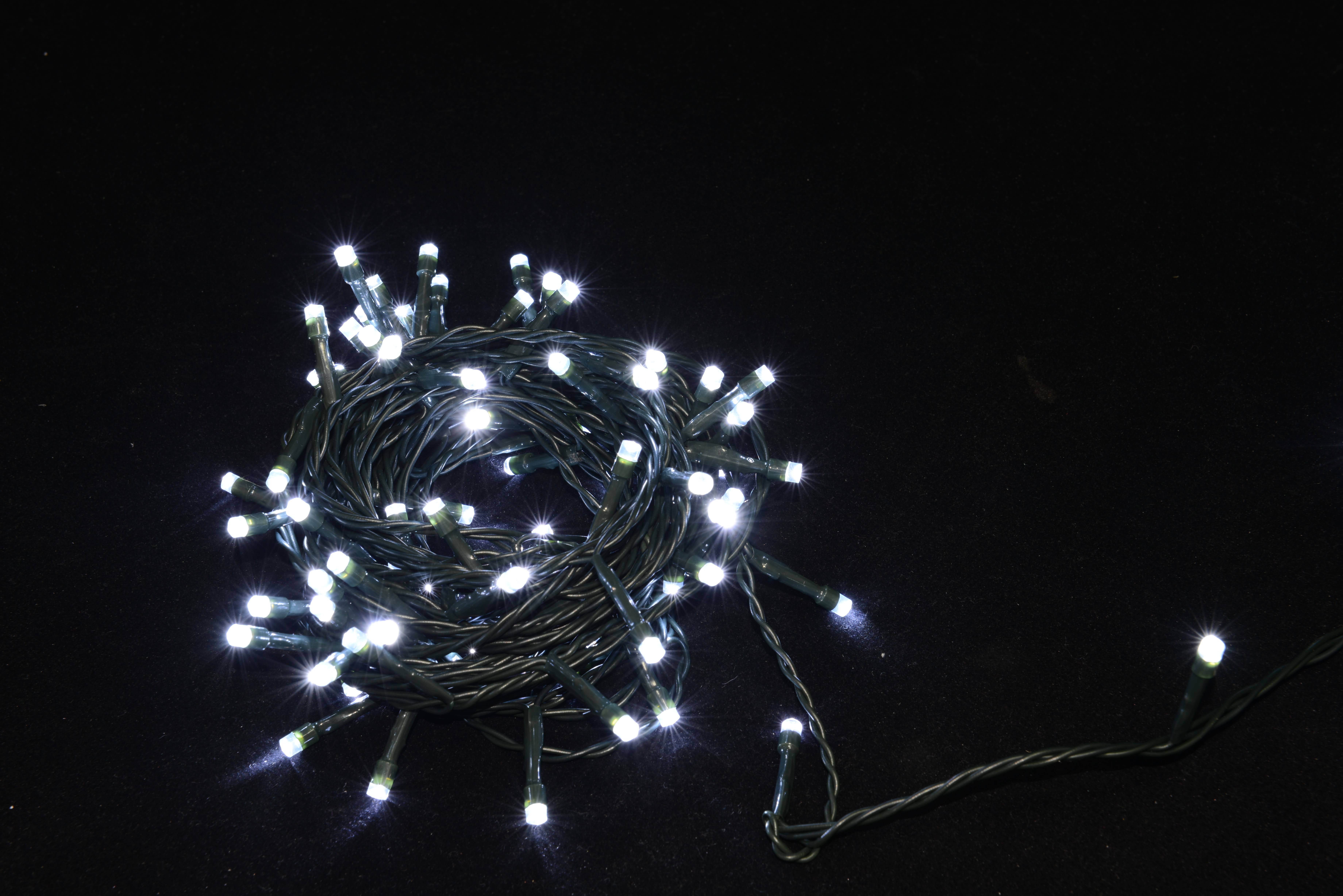 GIOCOPLAST NATALE - 160 MINILUCCIOLE LED BIANCHI A BATT., MT.16, MOT. GIOCHI L. E TIMER X EST.