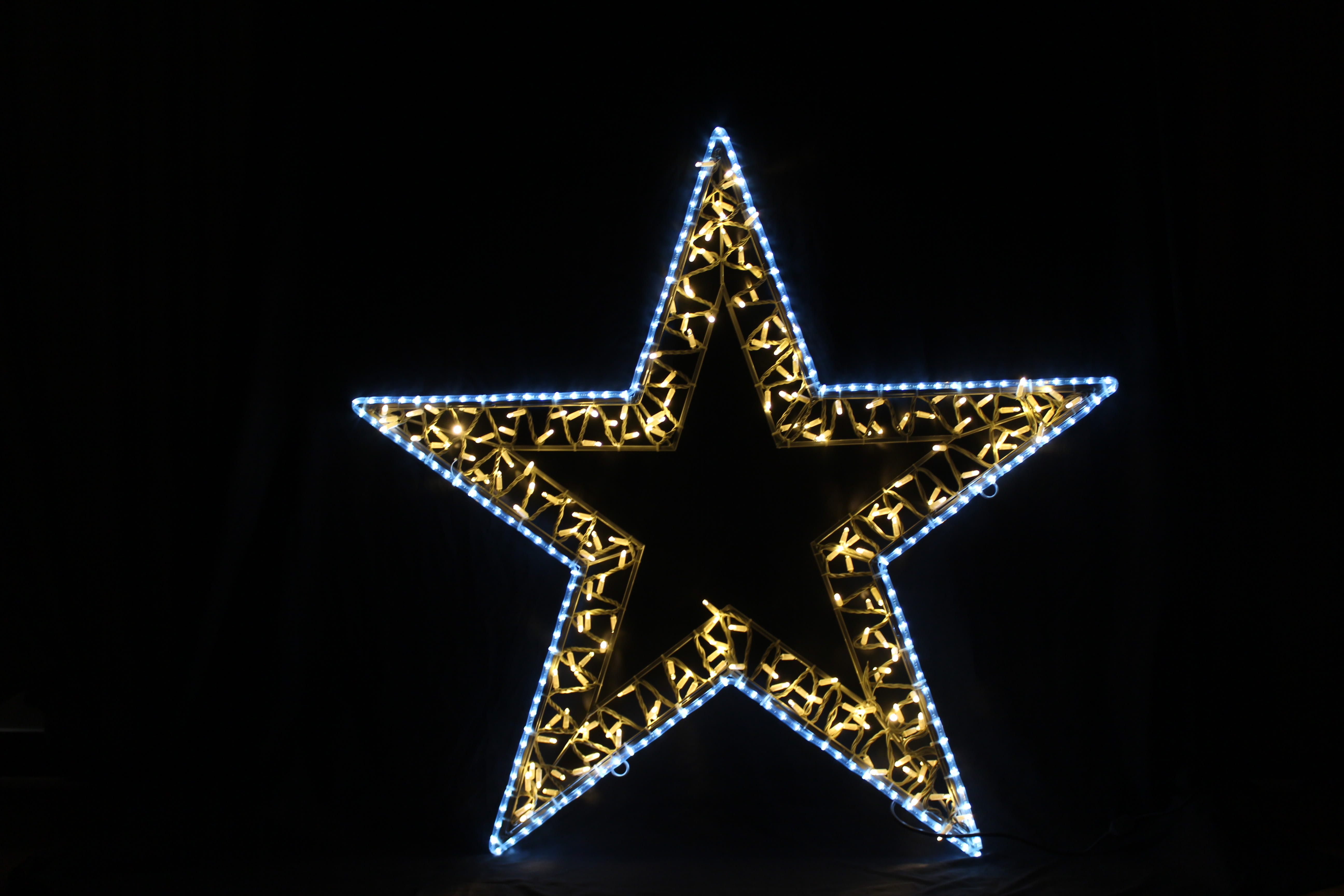 GIOCOPLAST NATALE - MAXI STELLA 2D 130CM BICOLORE, CON TUBO LED E LUCCIOLONE, 220-240, USO EST