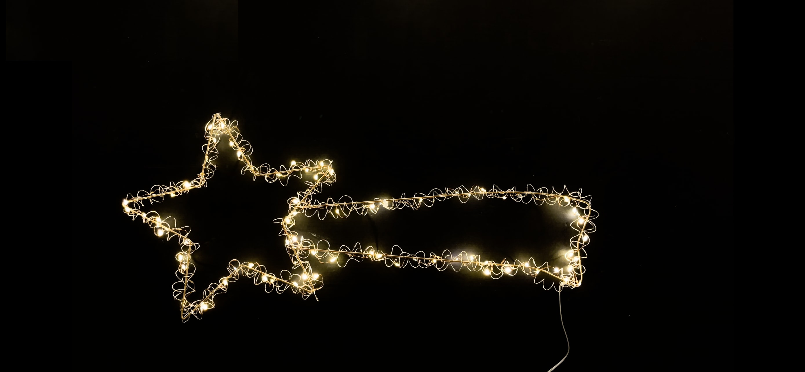 GIOCOPLAST NATALE - COMETA CON GOCCE DI LED FULL FLASH BIANCO CALDO 30X70CM, CON TRASF. IP44, USO EST./INT.