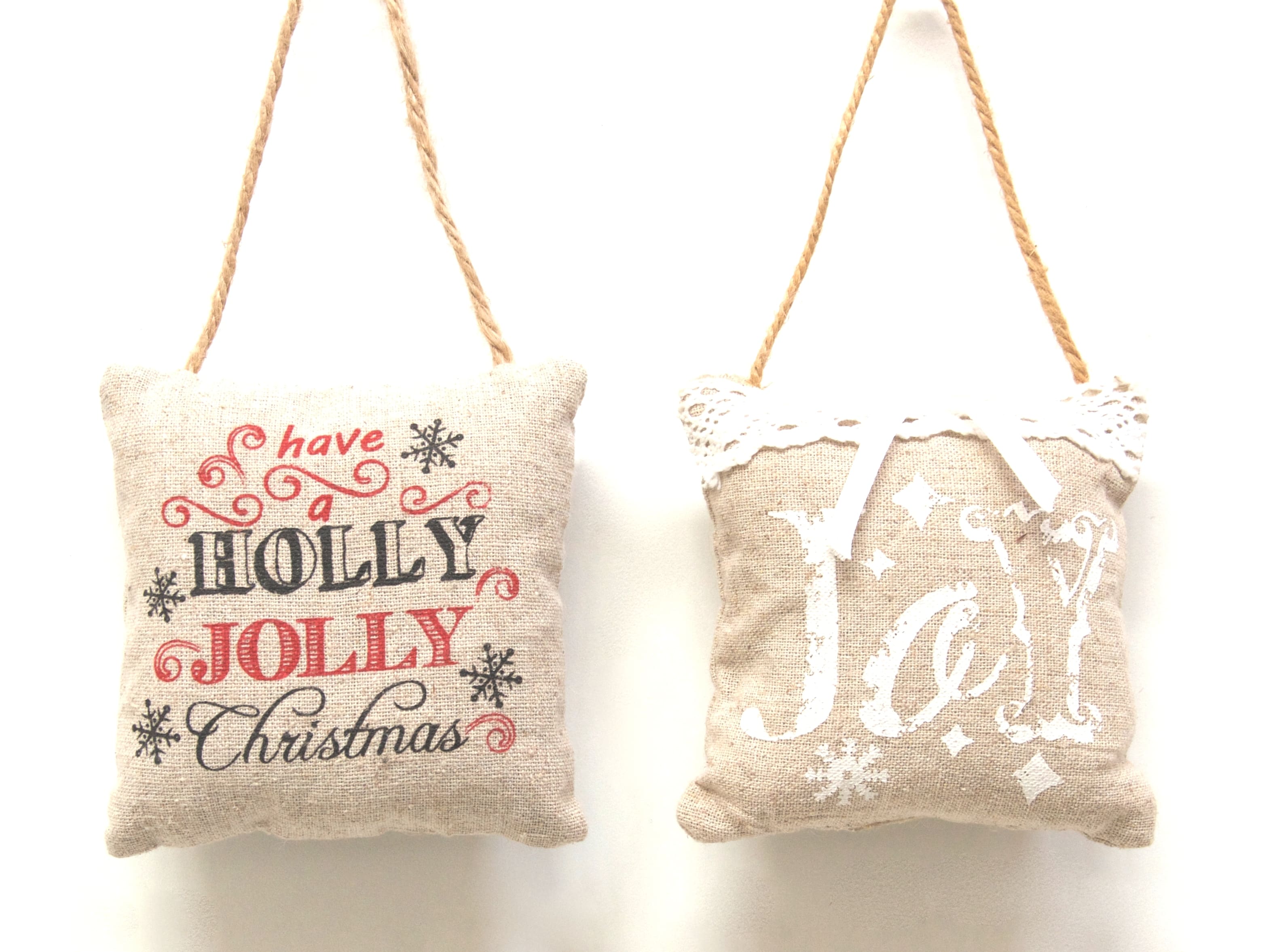 GIOCOPLAST NATALE - ADDOBBO CUSCINETTO COUNTRY CM 10 - 2 ASS - IN DISPLAY DA 24 PZ