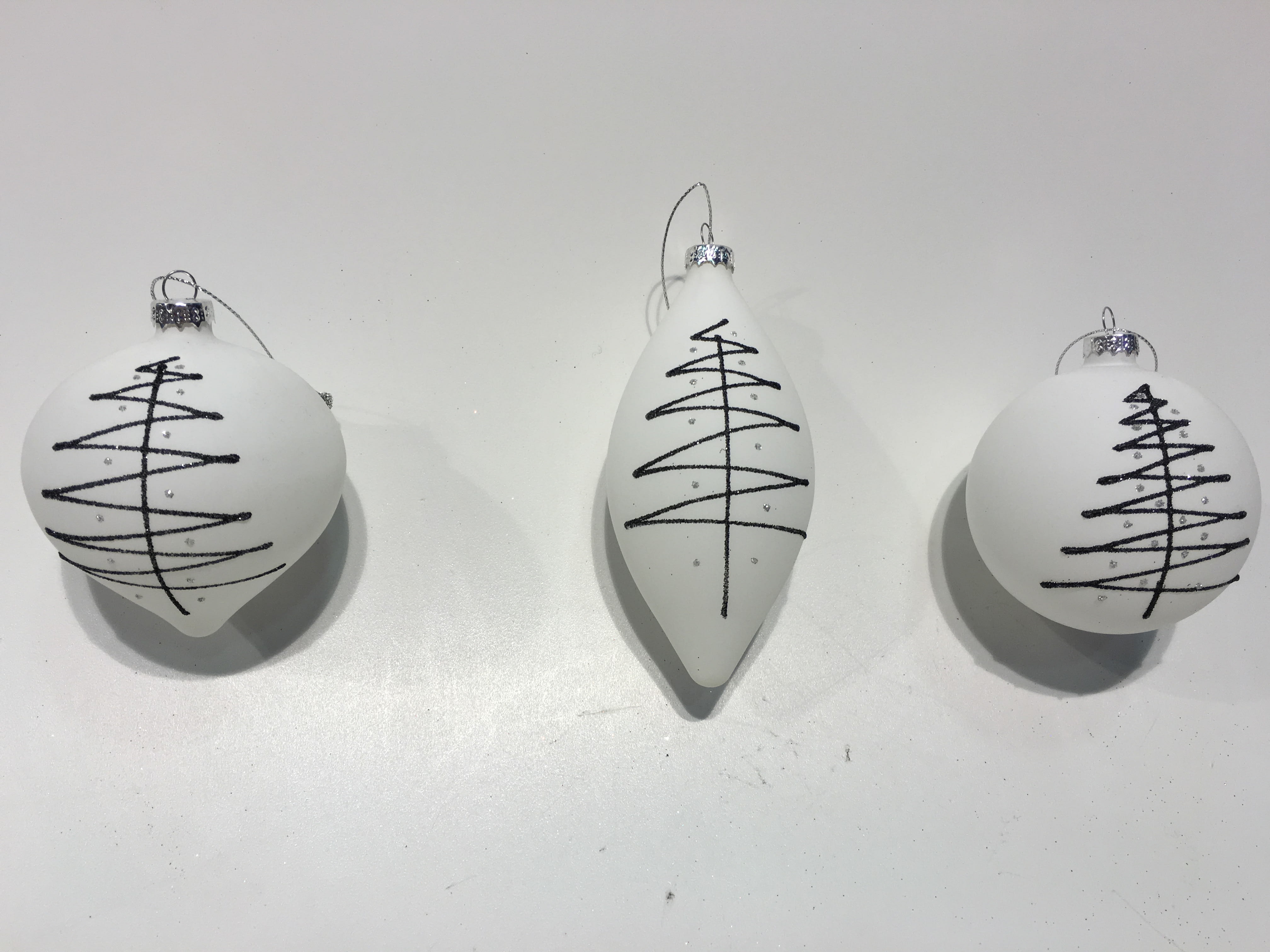 GIOCOPLAST NATALE - SFERA VETRO D.80 BIANCA DECORO ALBERO STYLE - 3 ASS