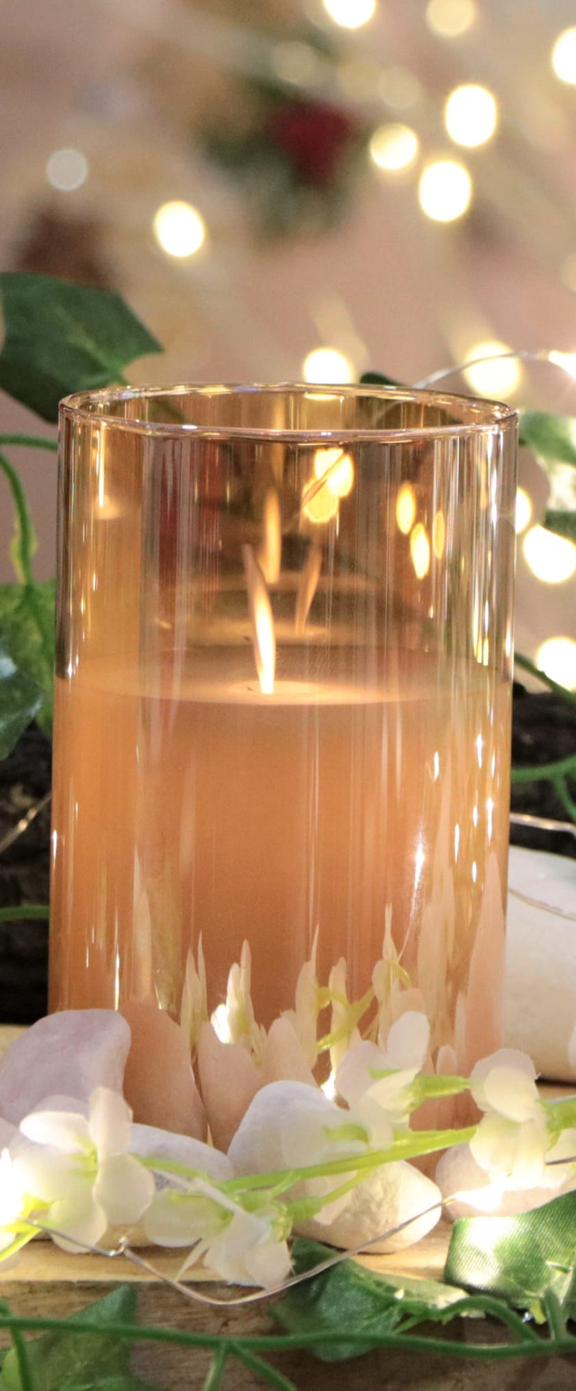 GIOCOPLAST NATALE - CANDELA LED IN CILINDRO VETRO AMBRA H.12,5 X D.7,5 CM, CON MOVIMENTO FIAMMA EFFETTO REALE CON TELECOMANDO 62020038