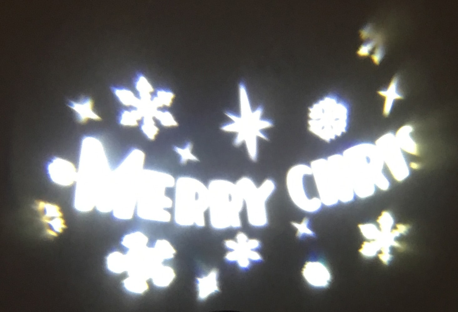 GIOCOPLAST NATALE - PROIETTORE DA ESTERNO SCRITTA ''MERRY CHRISTMAS''