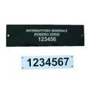 GRAFOPLAST - Targa forata in PMMA 190x29 mm Nero/Bianco - confezione da 12 pezzi. Targa per esterno quadro in materiale privo di alogeni, disponibile nella versione bicolore , un lato biancoedun lato nero, entrambi stampabili