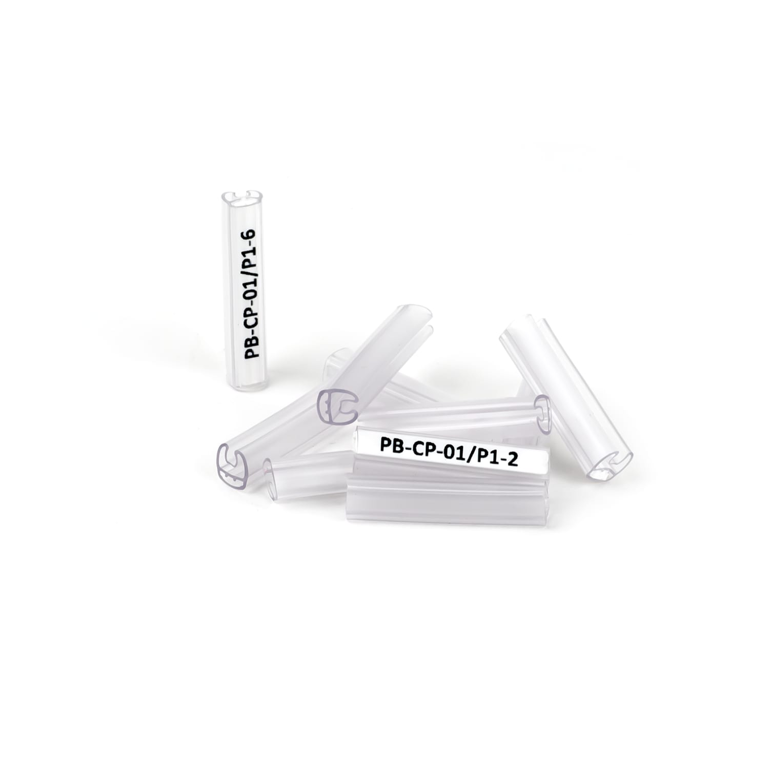 GRAFOPLAST - Tubetto Flat Trasparente Lunghezza 30 mm diametro da 2 a 4 mm - 500 pezzi. Tubetto trasparente FLAT Serie 500 appositamente studiato per le tessere da cavo in PVC Flat. Il materiale elastico favorisce l'inserimento della tessera