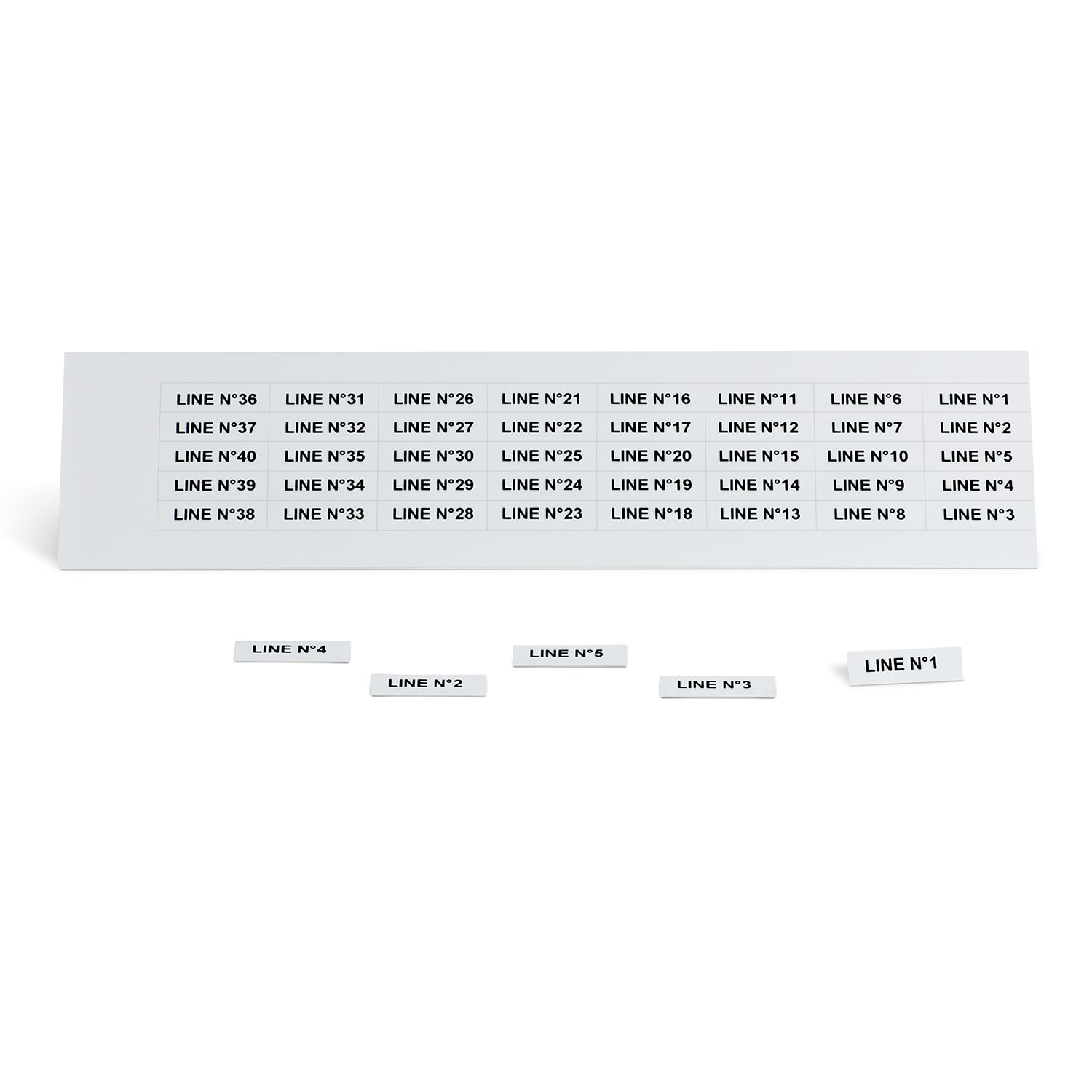 GRAFOPLAST - Targhetta in PVC adesiva Bianco 27x8 mm - confezione da 440 pezzi. Si applica ovunque, interno ed esterno quadro grazie all'adesivo posto sul retro