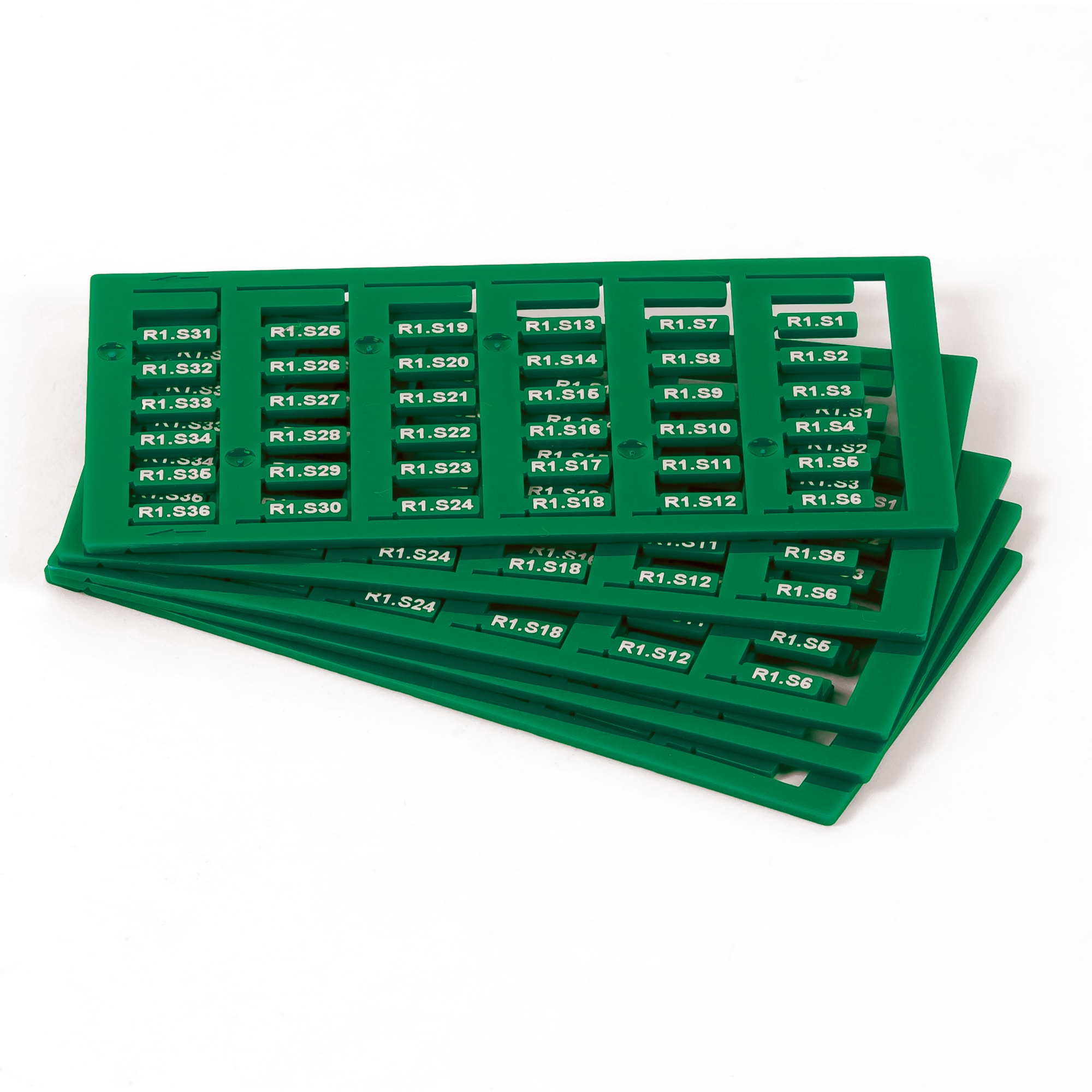 GRAFOPLAST - Tessera rigida per cavi Verde 10x4 mm - confezione master carton da 3600 pezzi. La tessera si applica con facilitè nei tubetti per identificare i singoli cavi. Stampabile con sistema a trasferimento termico EVOMAX