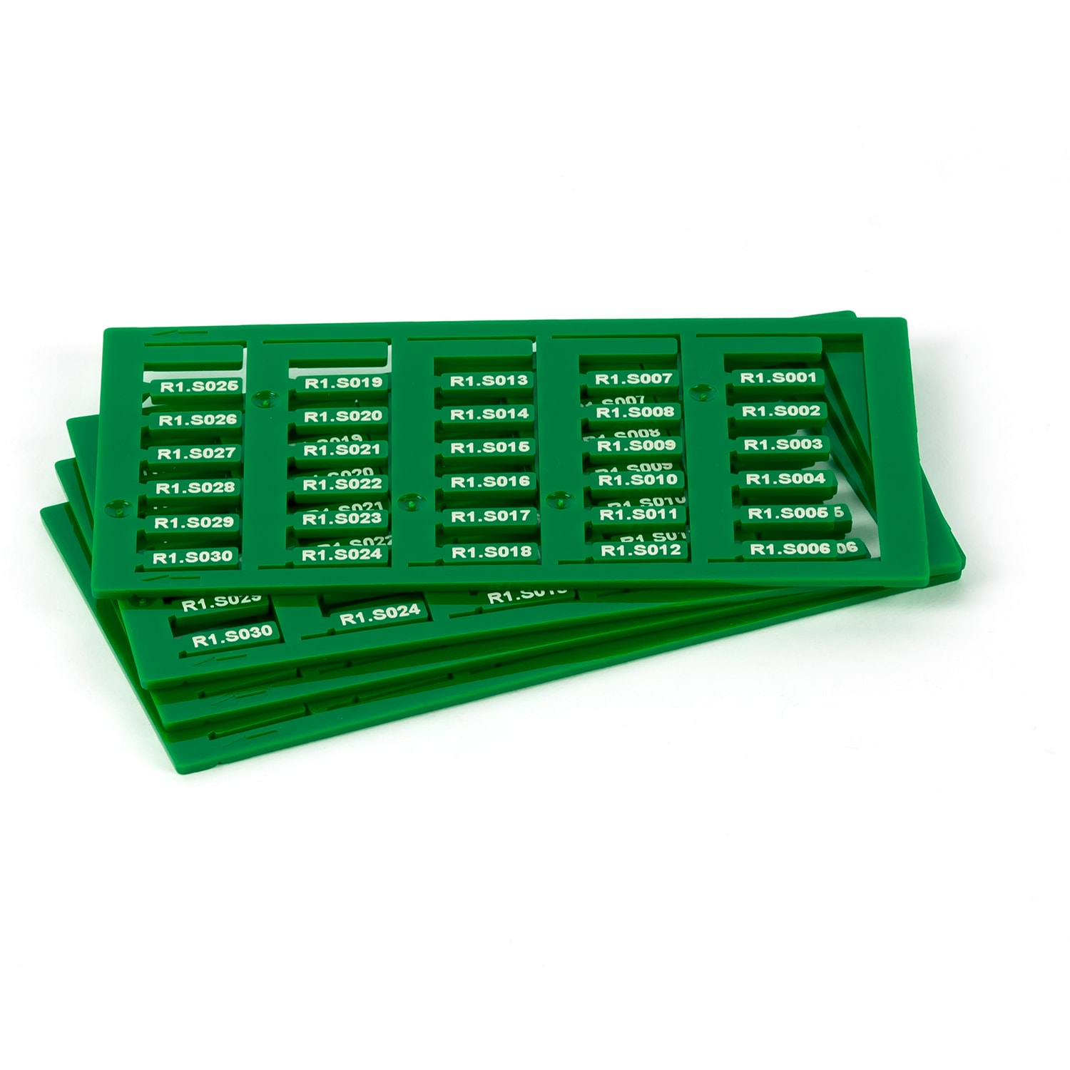 GRAFOPLAST - Tessera rigida per cavi Verde 12x4 mm - confezione master carton da 3000 pezzi. La tessera si applica con facilitè nei tubetti per identificare i singoli cavi. Stampabile con sistema a trasferimento termico EVOMAX
