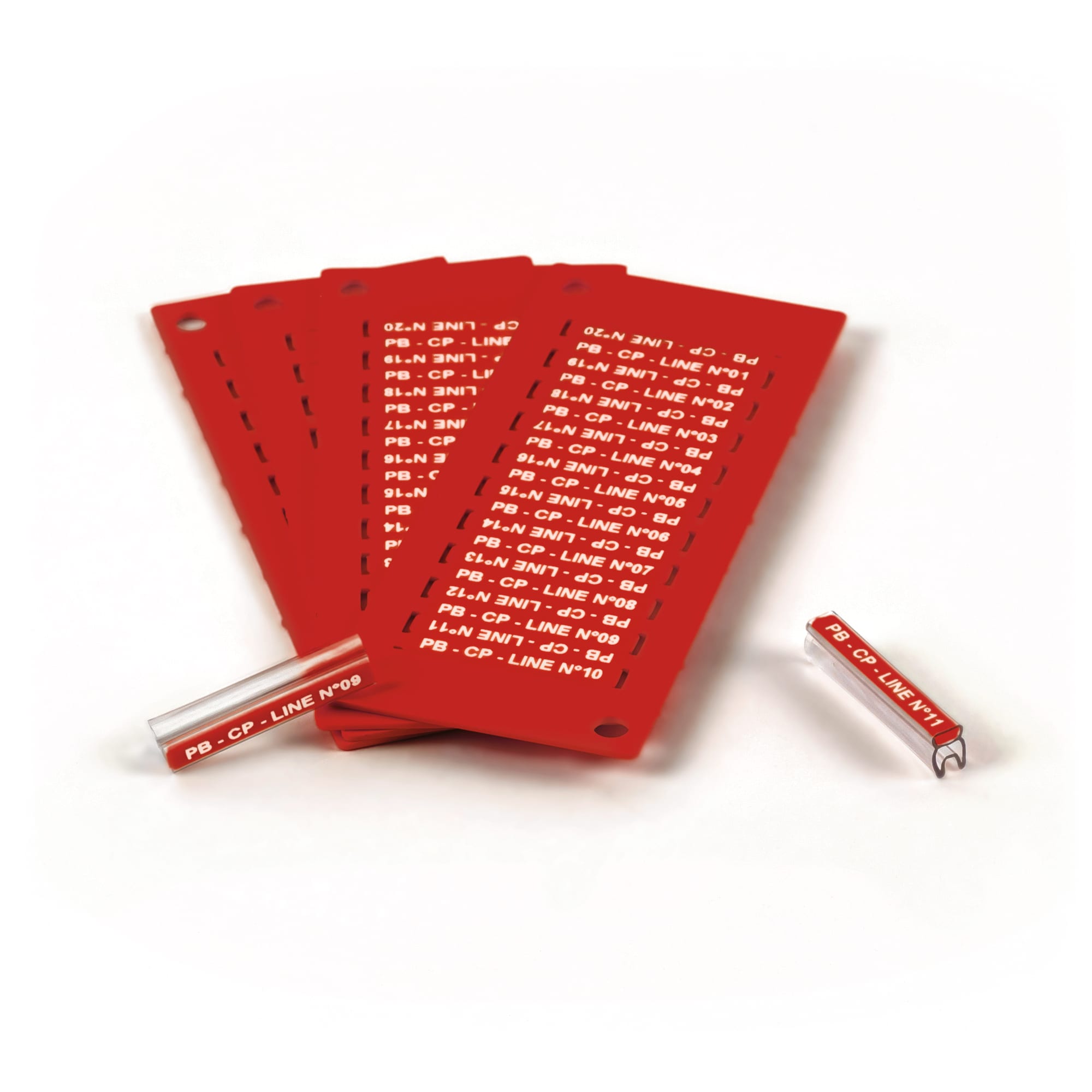 GRAFOPLAST - Tessera rigida per cavi Rosso 30x4 mm  - confezione master carton da 2000 pezzi.  La tessera si applica con facilitè nei tubetti per identificare i singoli cavi. Stampabile con sistema a trasferimento termico EVOMAX