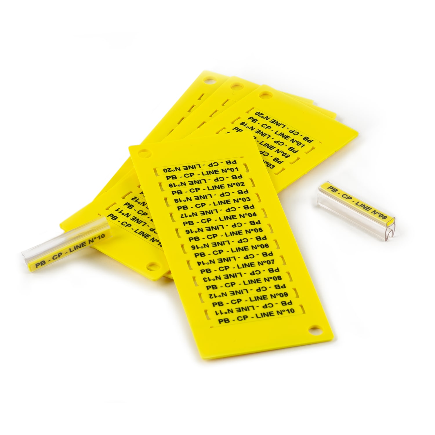 GRAFOPLAST - Tessera rigida per Cavi LUX Giallo 30x4 mm - confezione master carton da 2000 pezzi. La tessera si applica con facilitè nei tubetti per identificare i singoli cavi. Stampabile consistema a trasferimento termico EVOMAX