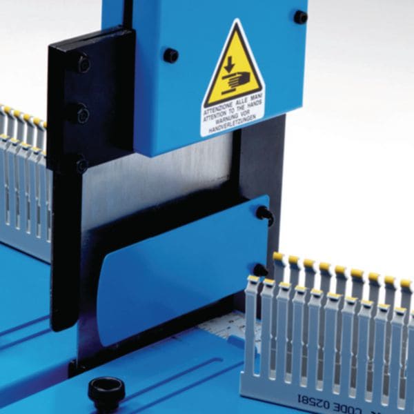 HAGER BOCCHIOTTI - LAMA TAGLIERINA per TAGLIERINA DA BANCO linea Cablaggio