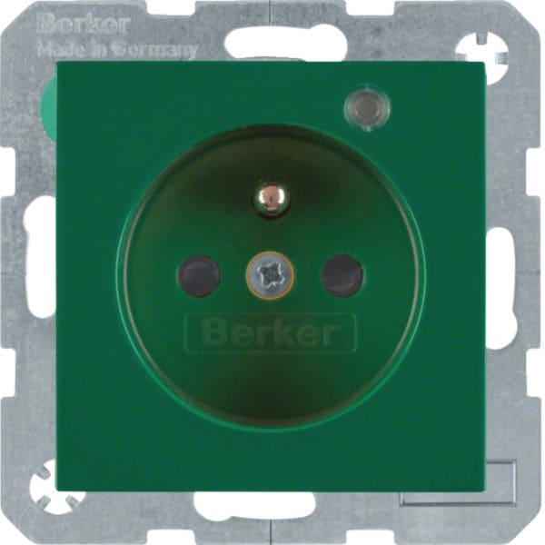 HAGER BOCCHIOTTI - Presa con spinotto di messa a terra e LED di controllo S.1/B.3/B.7 verde lucido