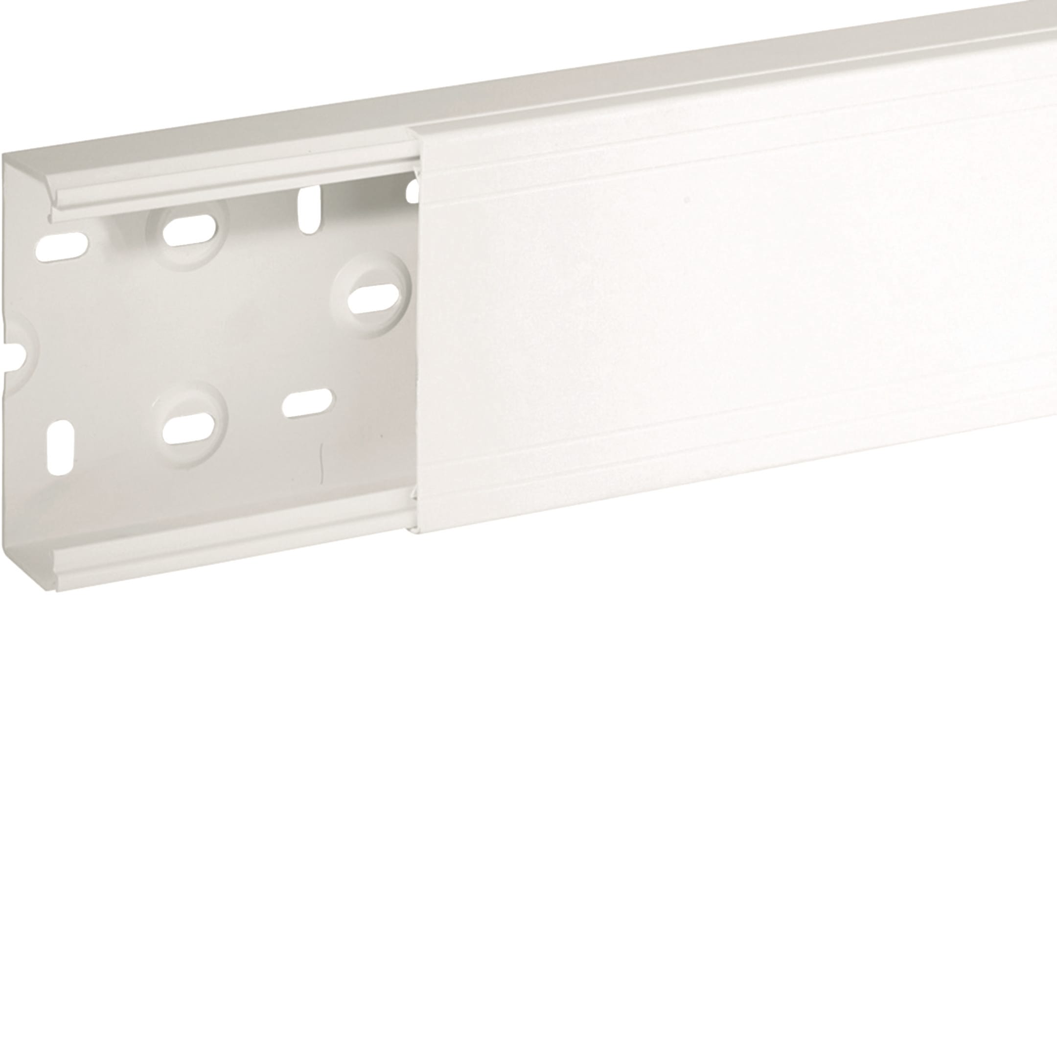 HAGER BOCCHIOTTI - Canale porta apparecchi e porta cavi bianco completo di coperchio TA-N 120x40 W