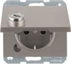 HAGER BOCCHIOTTI - Presa SCHUKO con mors. sollev. a vite, anta battente, serr., K.5, inox, laccata 41637004