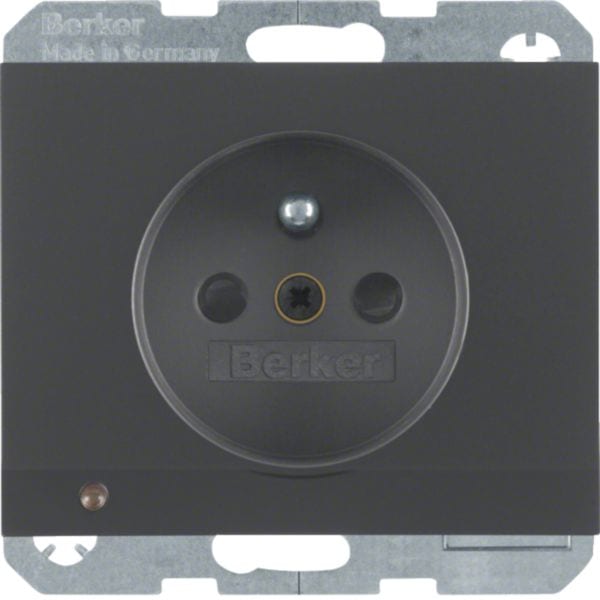 HAGER BOCCHIOTTI - Presa con spinotto x terra + LED orientamento Serie K.1 antrac.opaco 6765107006