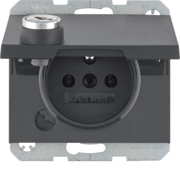 HAGER BOCCHIOTTI - Presa con spinotto terra e coperchio con chiave K.1 antrac.opac 6765117006