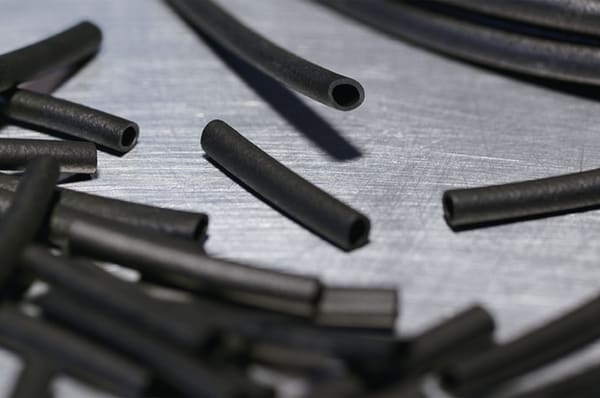 HELLERMANNTYTON - TUBO NEOPRENE 25M X 12MM NERO TH120BKX25