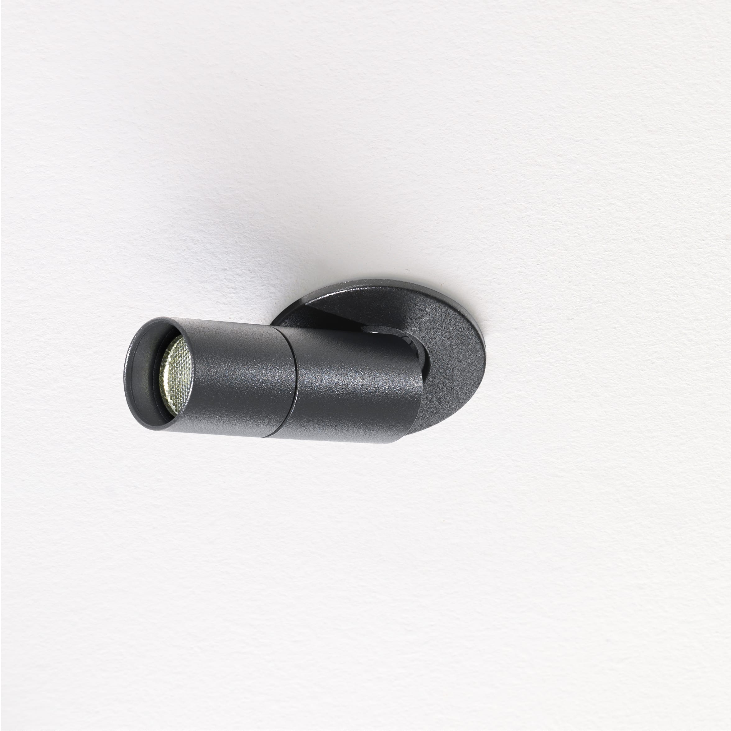 ILMAS - SMART E/XXS 3.4W 4K 28GR BI ON-OFF