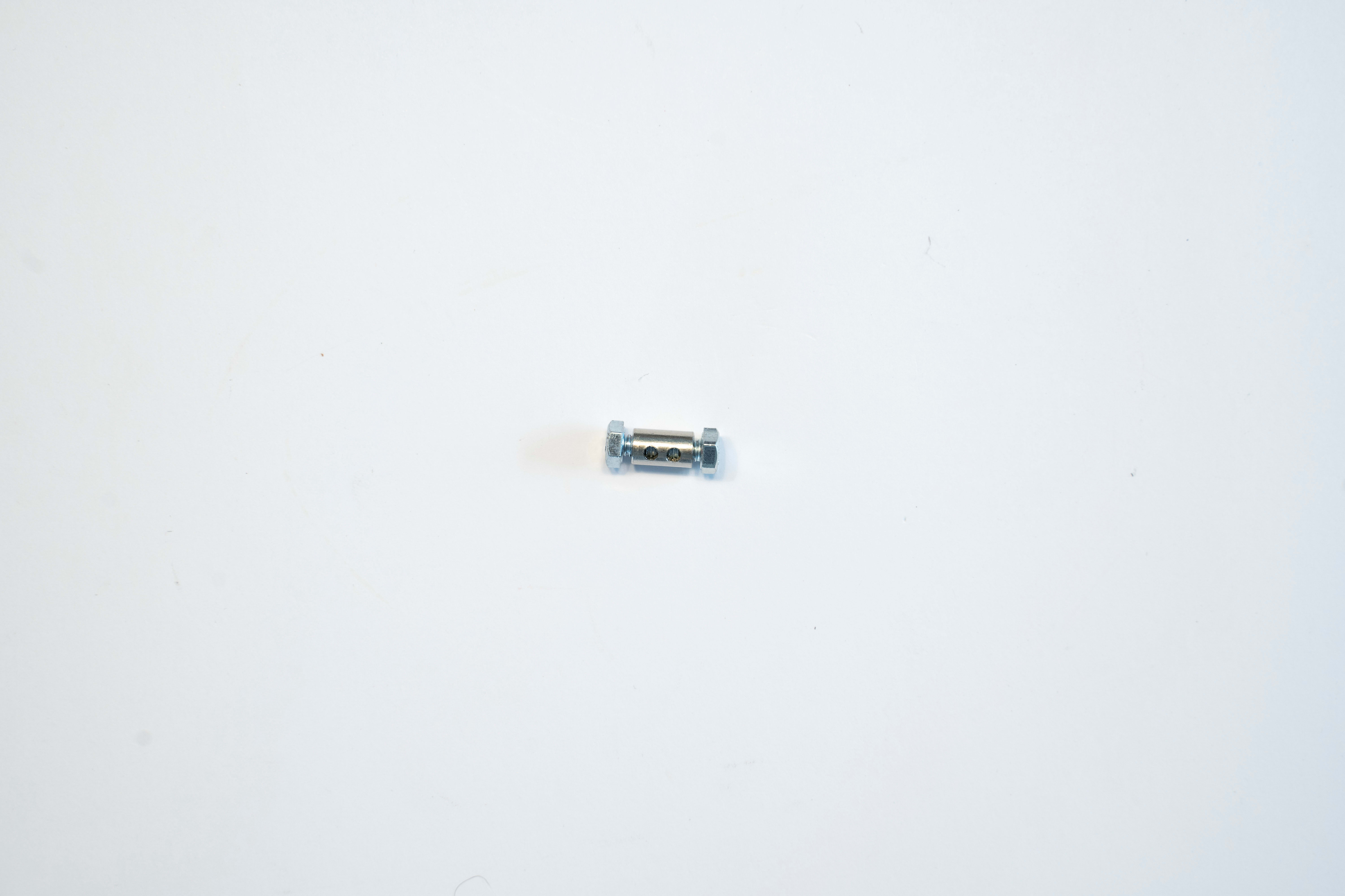 LE PROLUNGHE - Morsetto stringicavo con 2 viti esagonali laterali.