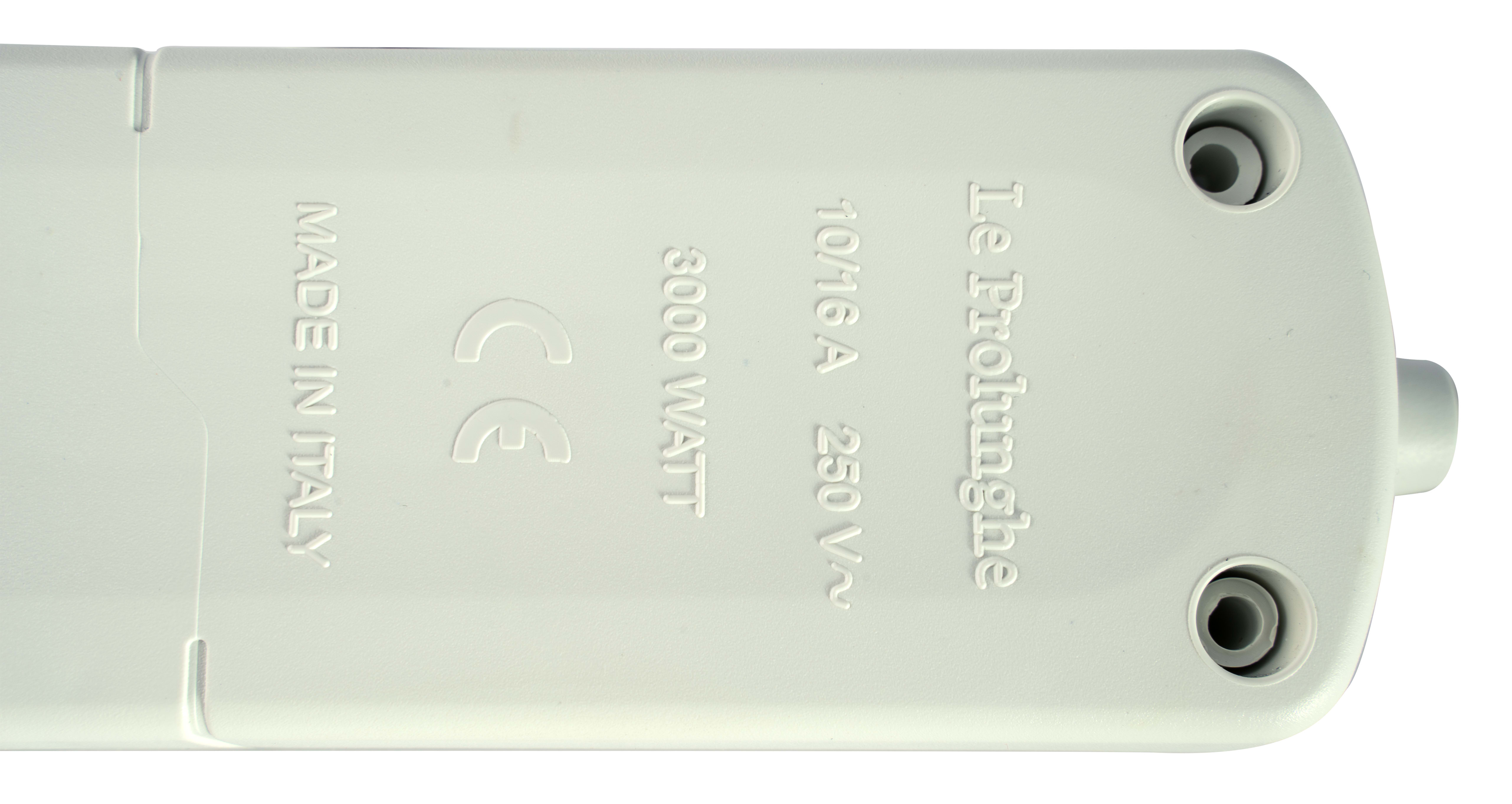 LE PROLUNGHE - Cably U.6U senza interruttore 3G1.50 spina 16A lunghezza 1.50 metri colore bianco. 236