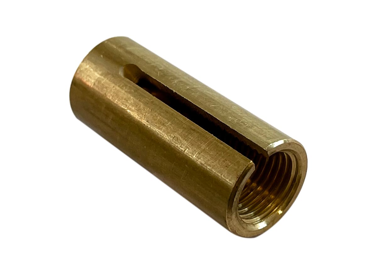 LE PROLUNGHE - Cappuccio filettato 10x1 mm 30 con foro M10.
