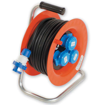 MASTER - AVV.IND.30M 3X2,5 SP.16A 1800-3500W IP55