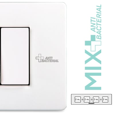 MASTER - PLACCA 2+2+2+2 P. PURE WHITE ANTIBACTER. 21MX102-4-AB