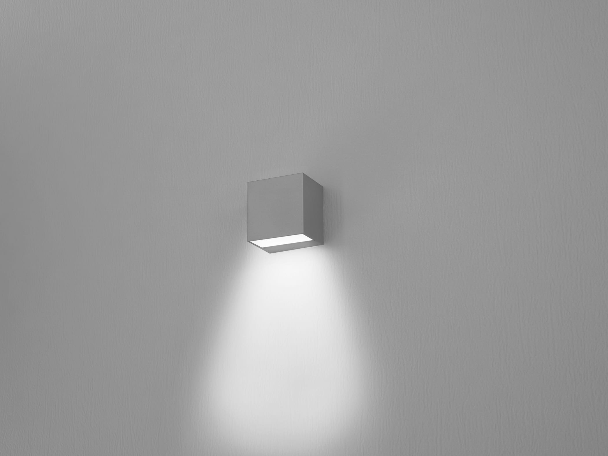 NOBILE ITALIA - APPLIQUE MONOEM. 9W 4K 85 IP65 230V GR