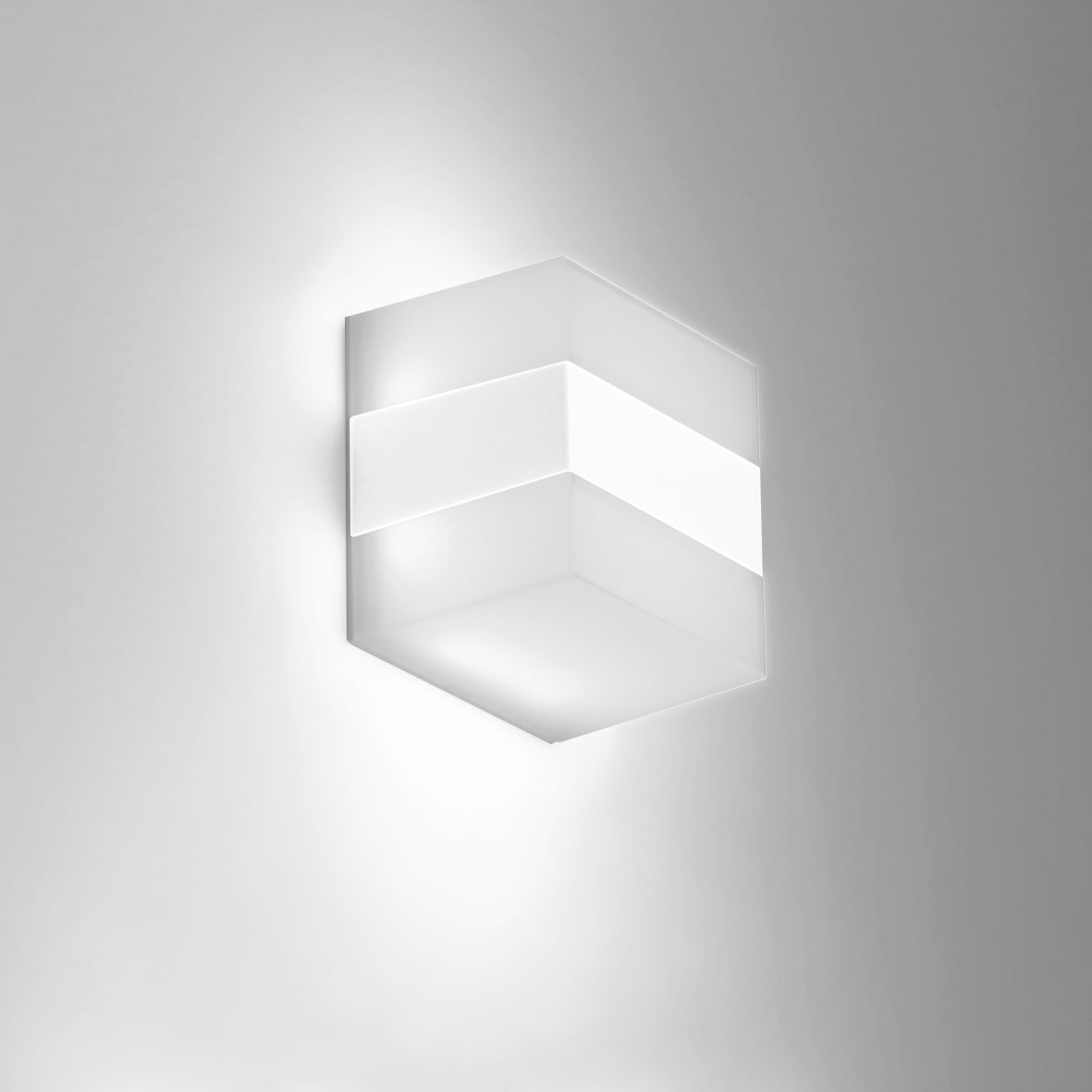 NOBILE ITALIA - APPLIQUE 5W 3K IP65 220-240V OP FASCIA B